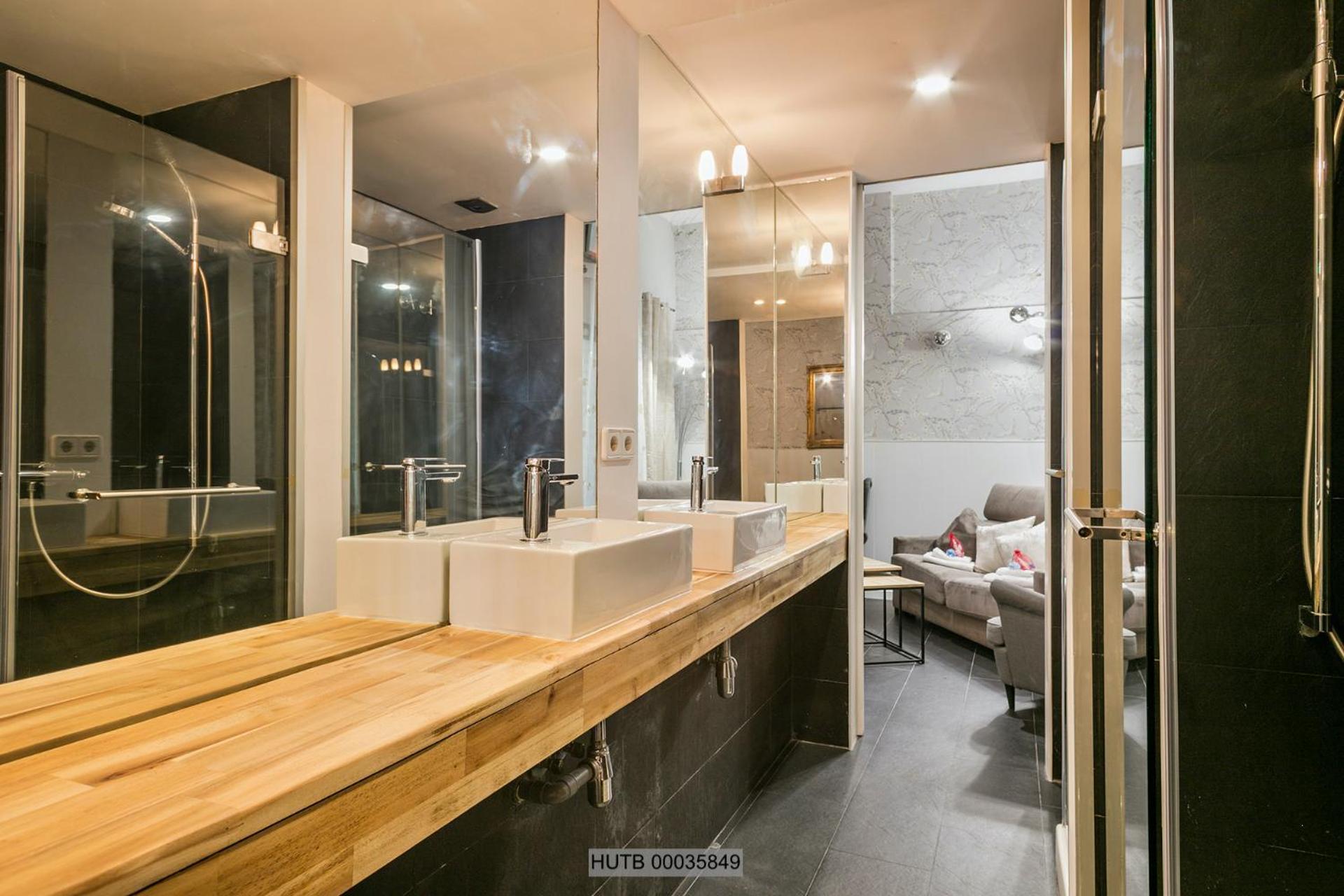 Apartamento Alcam Les Corts Barcelona Exterior foto